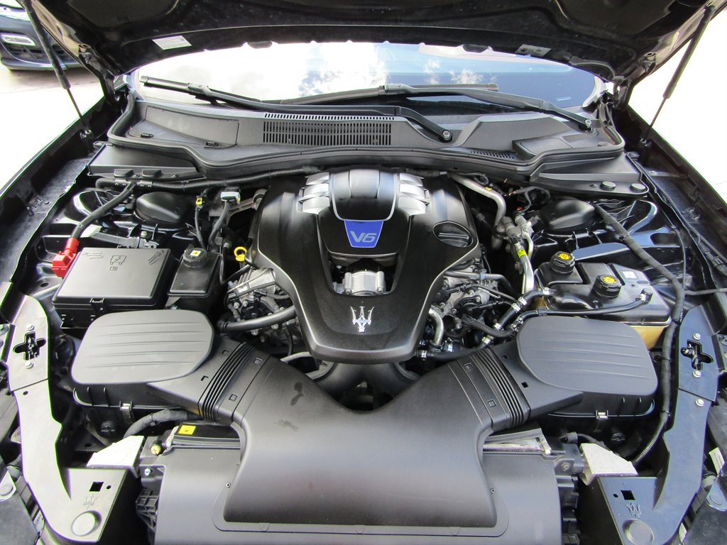 Used 2014 Maserati Ghibli S Q4 AWD/4WD image 13