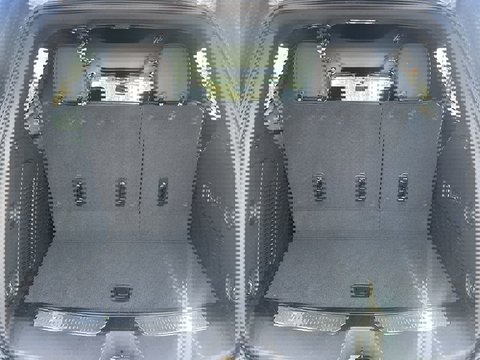 Used 2024 Chevrolet Tahoe RST w/ Luxury Package image 33