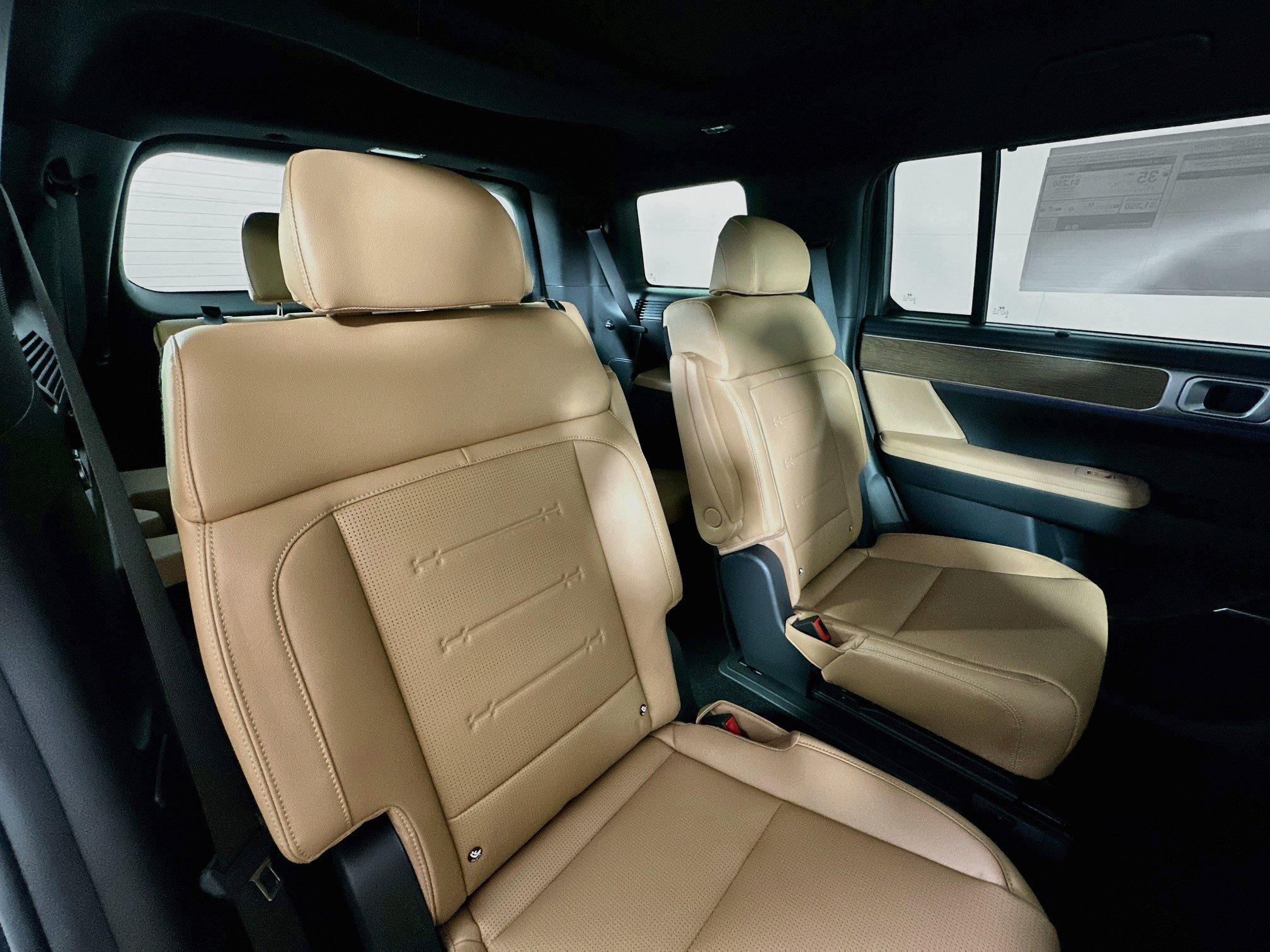 New 2027 Hyundai Santa Fe Limited AWD/4WD image 28