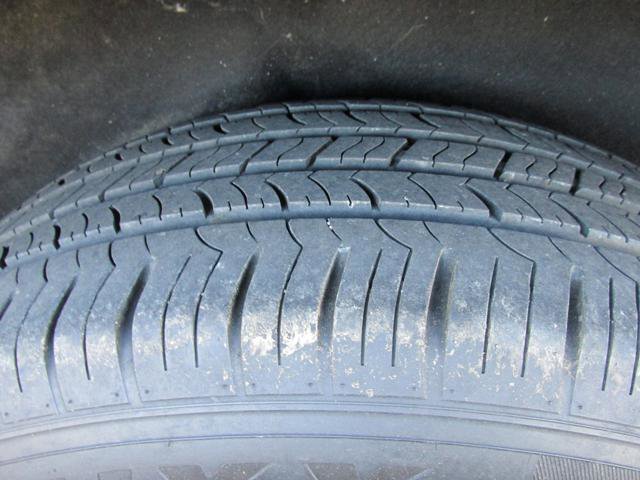 Used 2017 Chrysler Pacifica Touring w/ Tire & Wheel Group FWD image 8