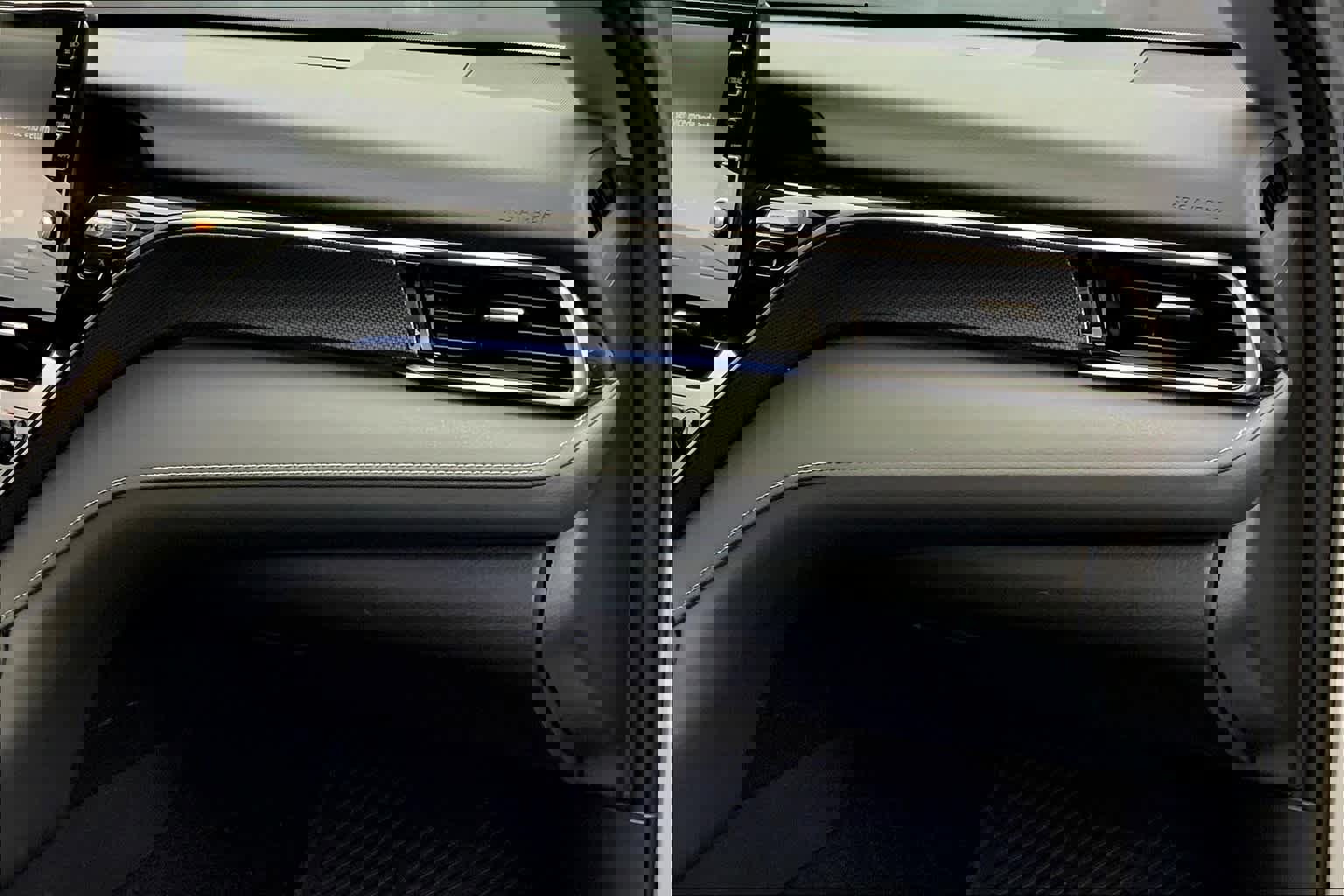 Used 2023 Toyota Camry XSE w/ Cold Weather Package image 19