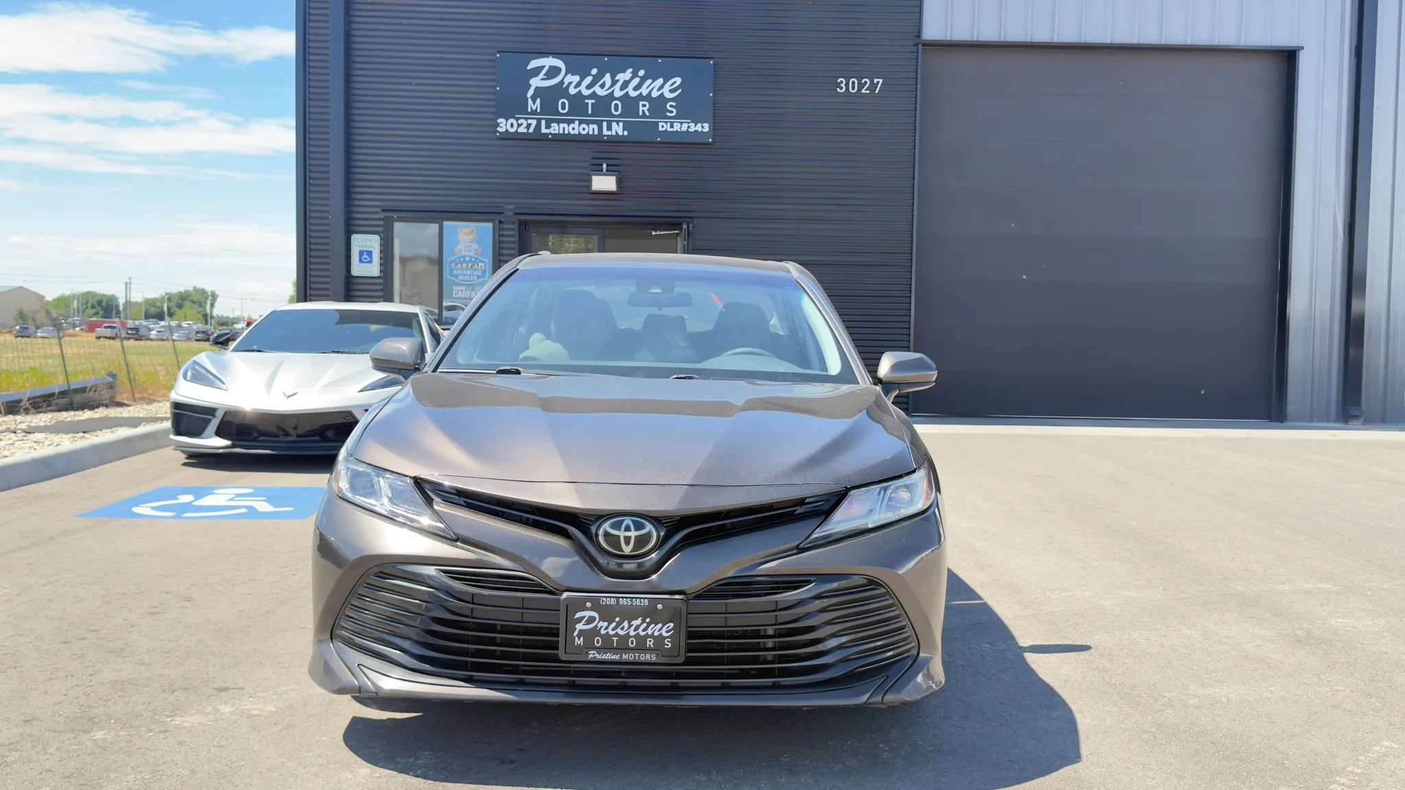 Used 2019 Toyota Camry LE FWD image 3