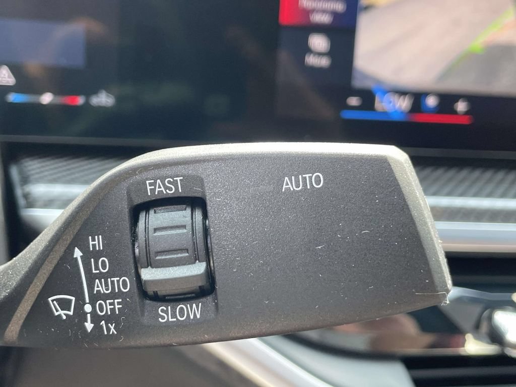 Used 2025 BMW X6 M60i AWD/4WD image 39