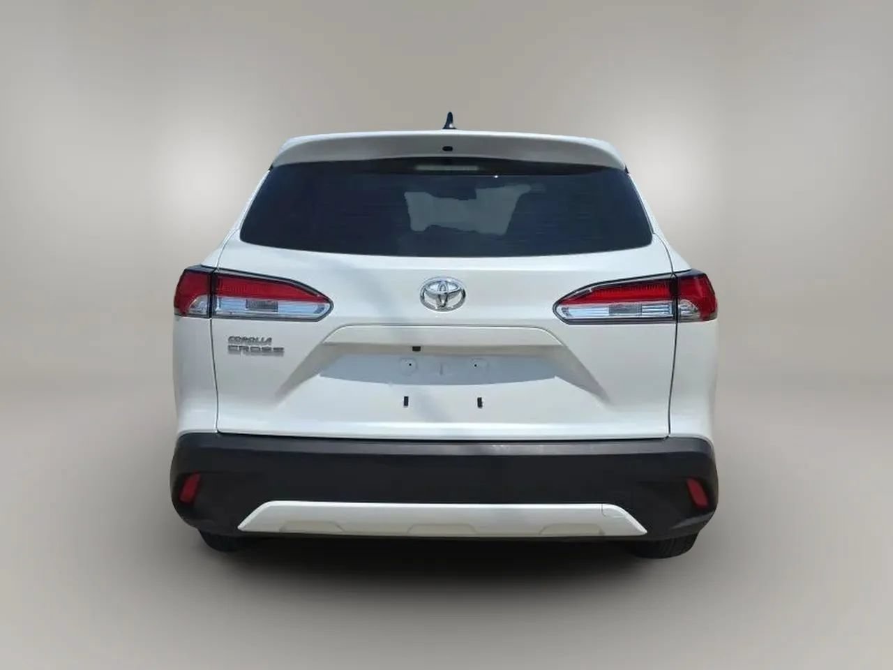 Used 2024 Toyota Corolla Cross L FWD image 8