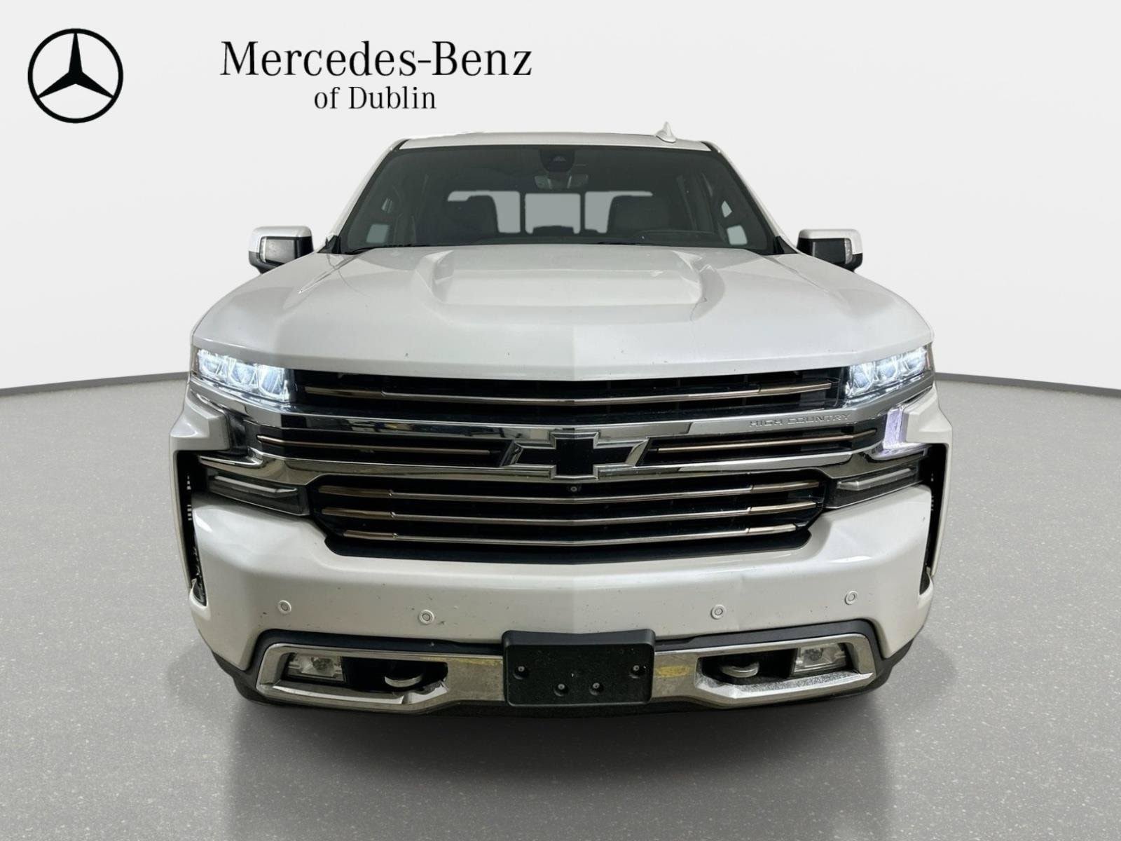 Used 2021 Chevrolet Silverado 1500 High Country w/ Technology Package AWD/4WD image 2