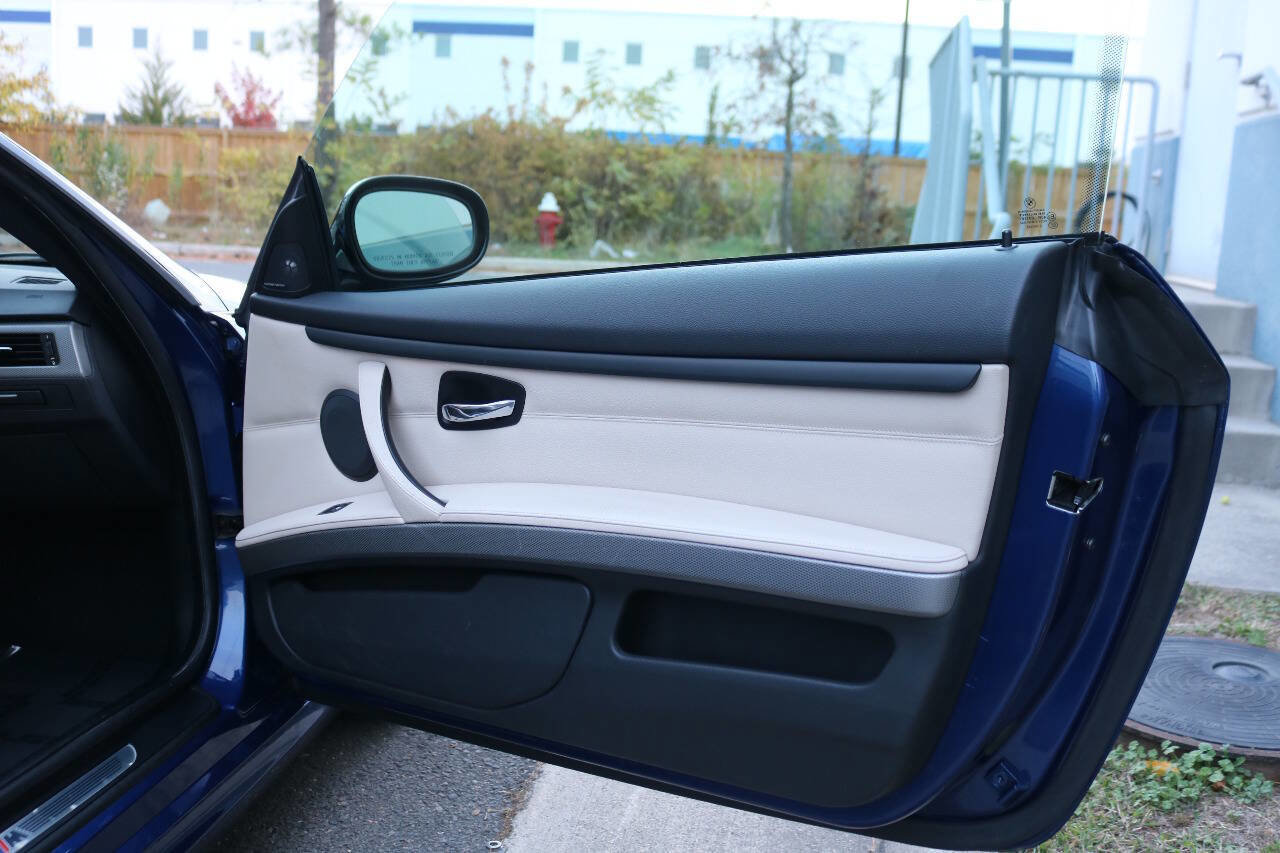 Used 2011 BMW 335is 335is 2dr Coupe image 28