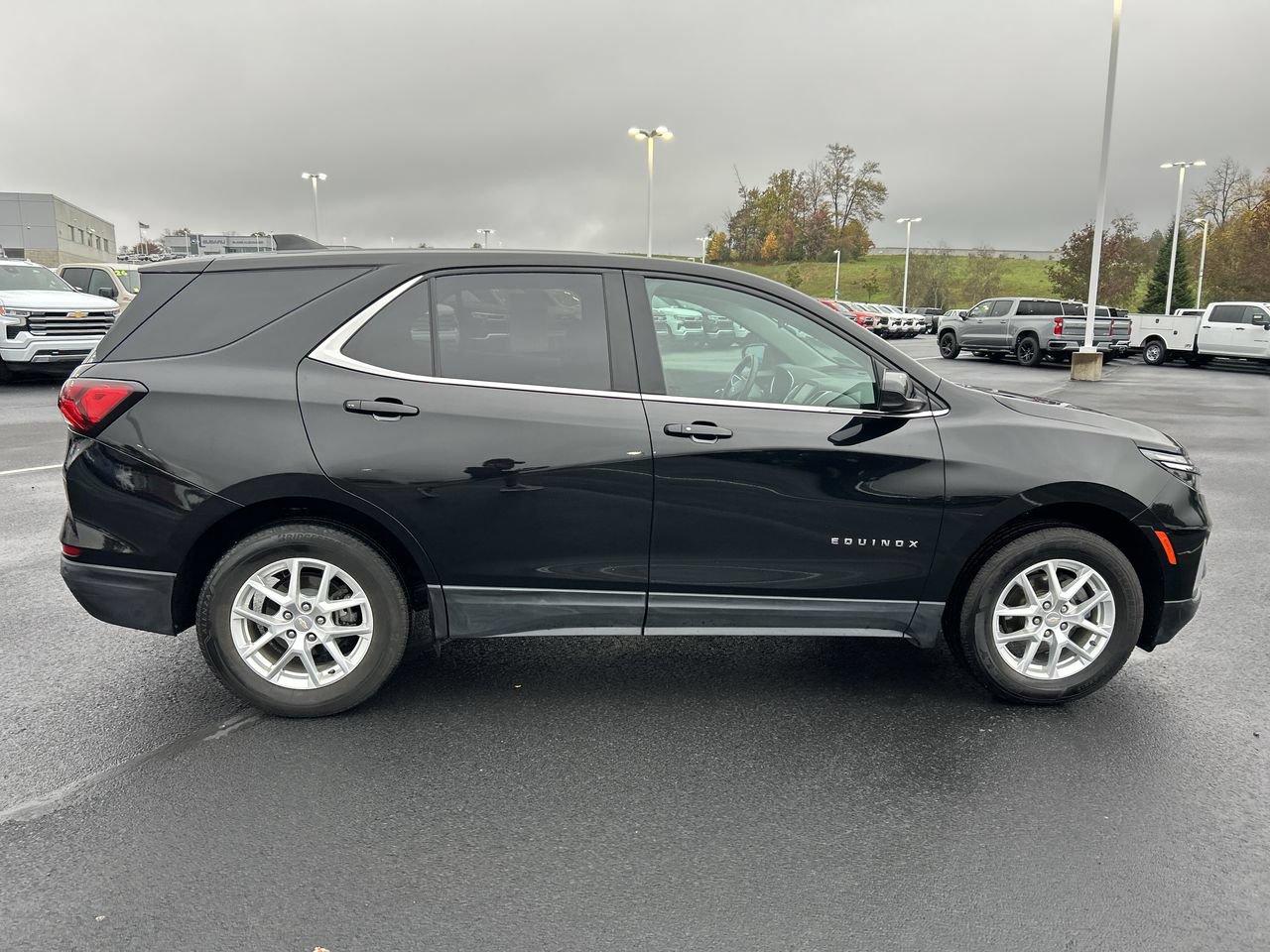 Used 2023 Chevrolet Equinox LT w/ Driver Convenience Package AWD/4WD image 8