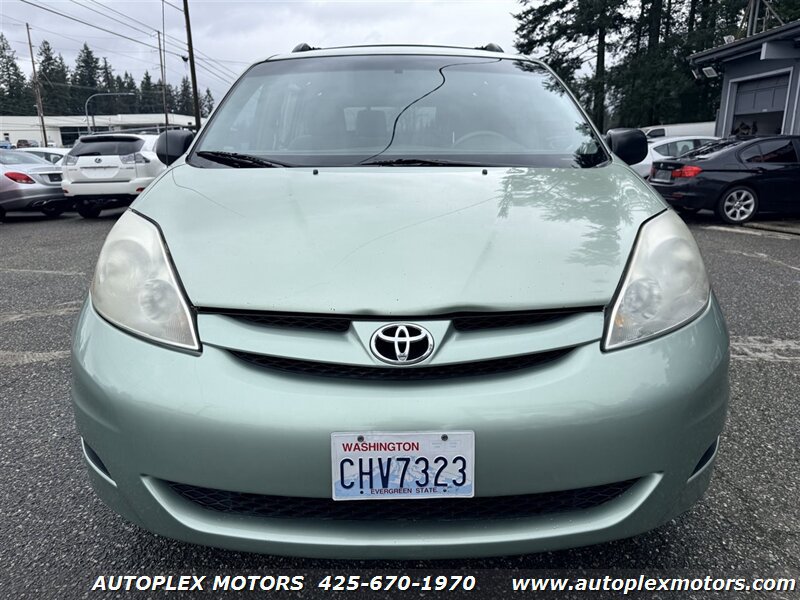 Used 2008 Toyota Sienna LE AWD/4WD image 2