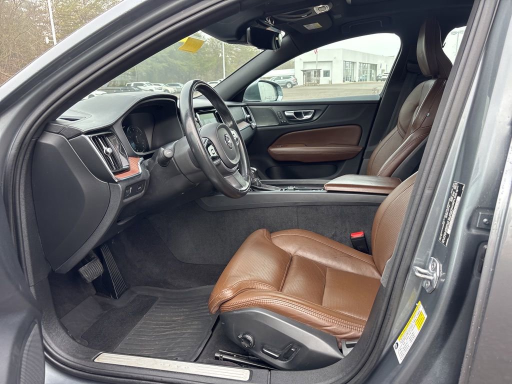 Used 2019 Volvo S60 T6 Inscription image 14