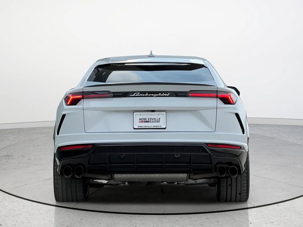 Used 2022 Lamborghini Urus image 3