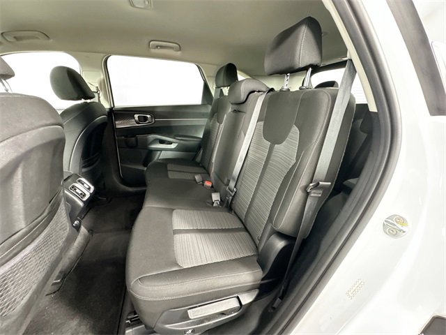 Used 2022 Kia Sorento LX image 23