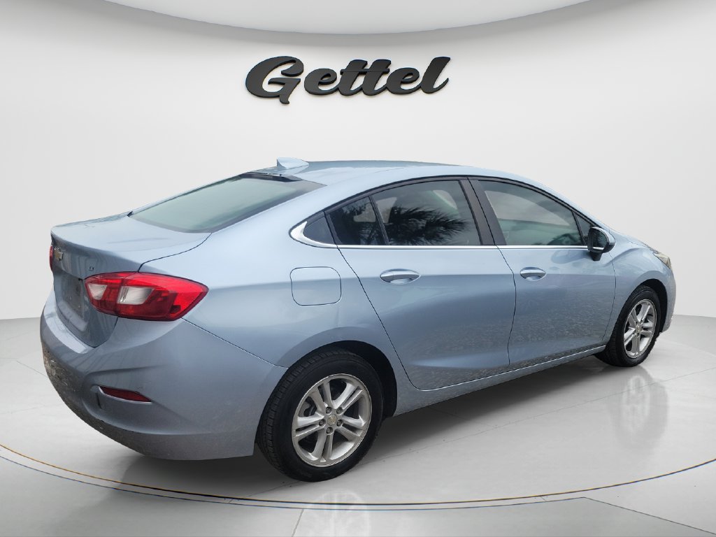 Used 2017 Chevrolet Cruze LT FWD image 7