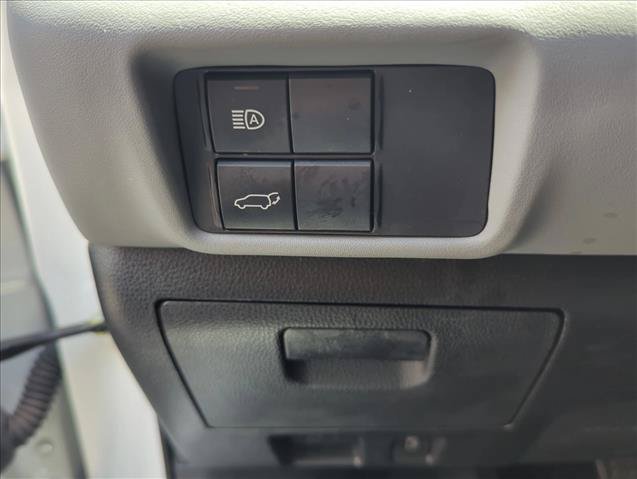 Used 2022 Toyota Highlander XLE AWD/4WD image 10