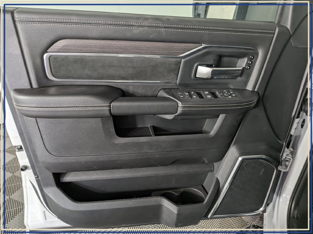 New 2026 RAM 2500 Laramie w/ Night Edition AWD/4WD image 13