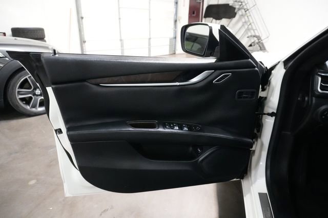 Used 2014 Maserati Ghibli RWD image 14