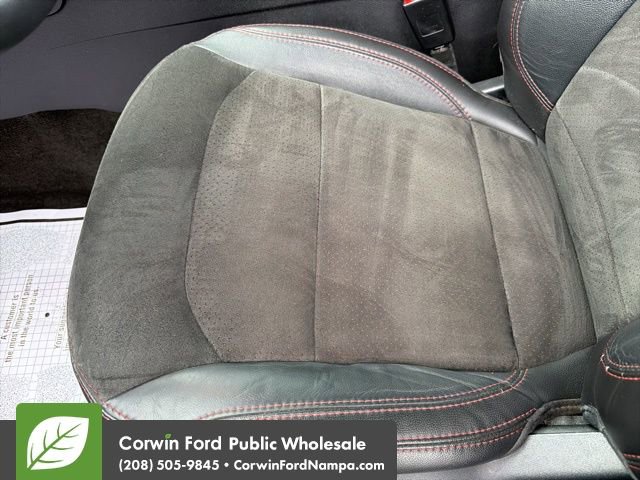 Used 2018 Ford Explorer XLT w/ Equipment Group 202A image 25