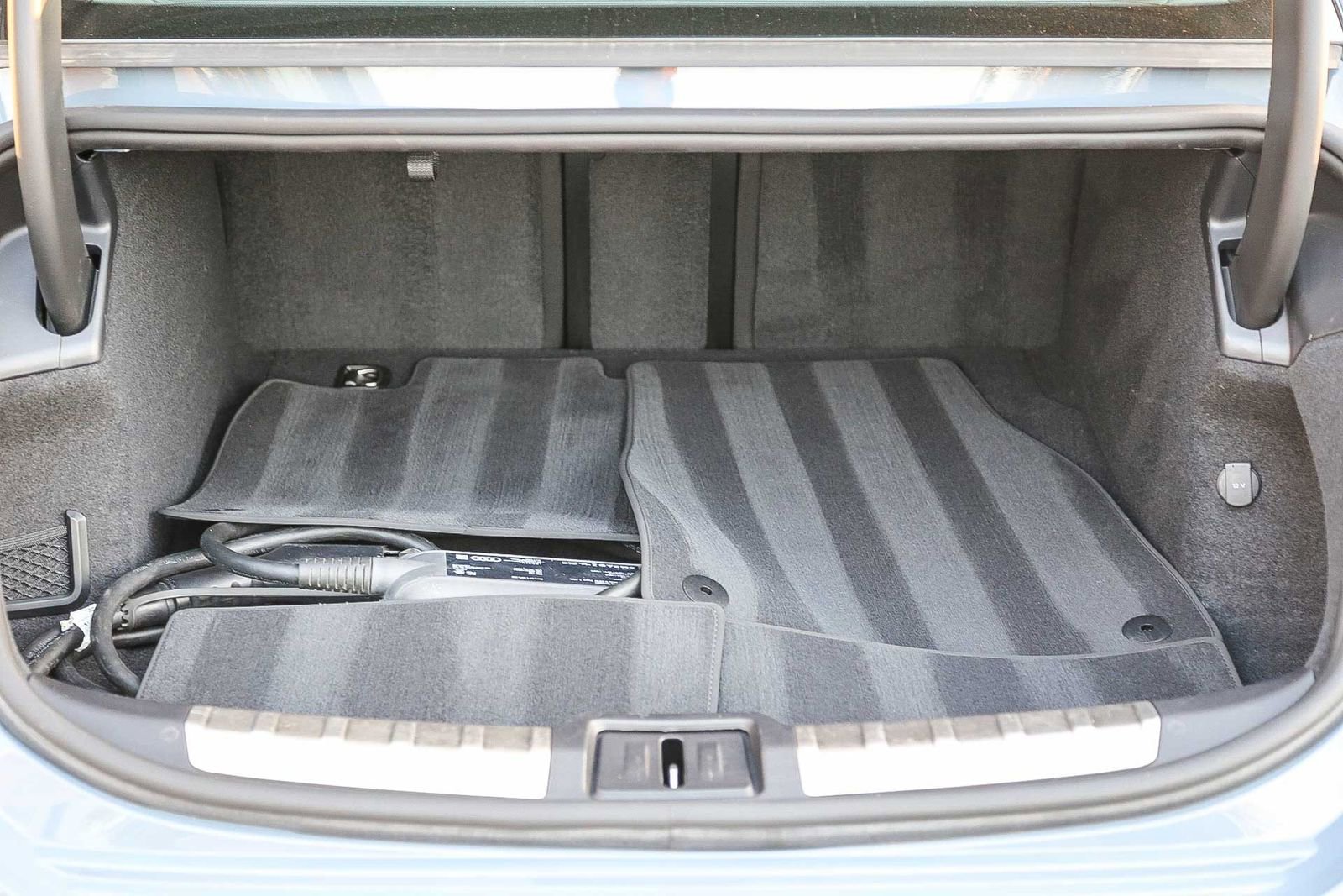 Used 2023 Audi e-tron GT Premium Plus w/ Performance Package image 26