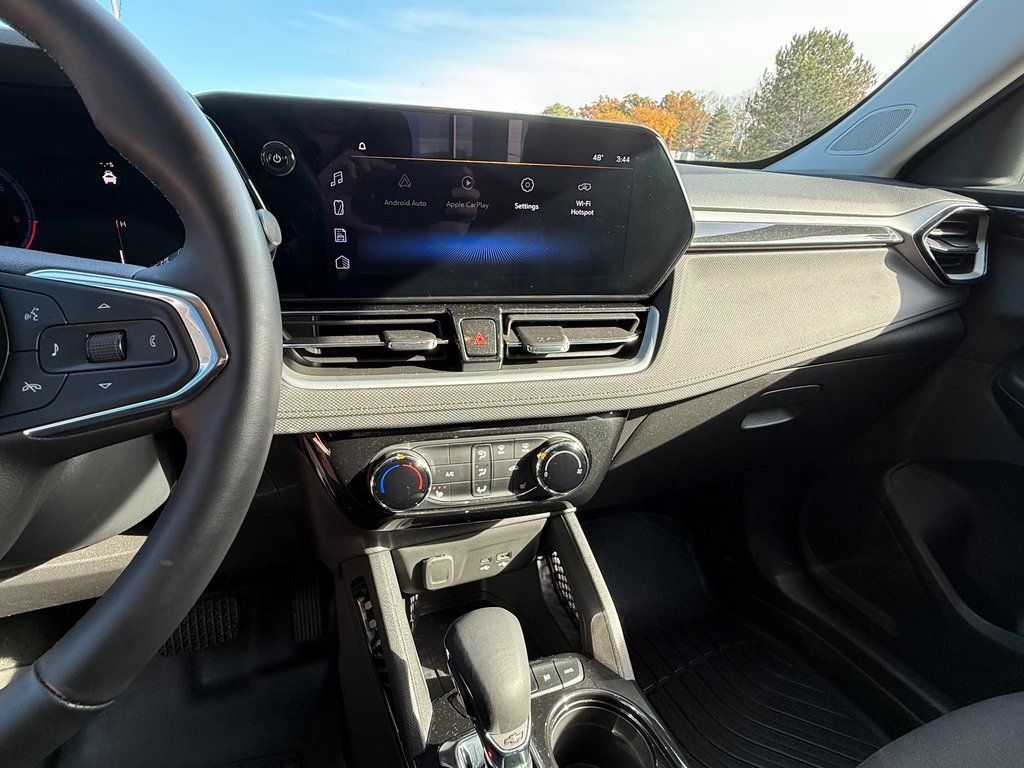 Certified 2025 Chevrolet TrailBlazer LT w/ LT Cold Weather Package image 18