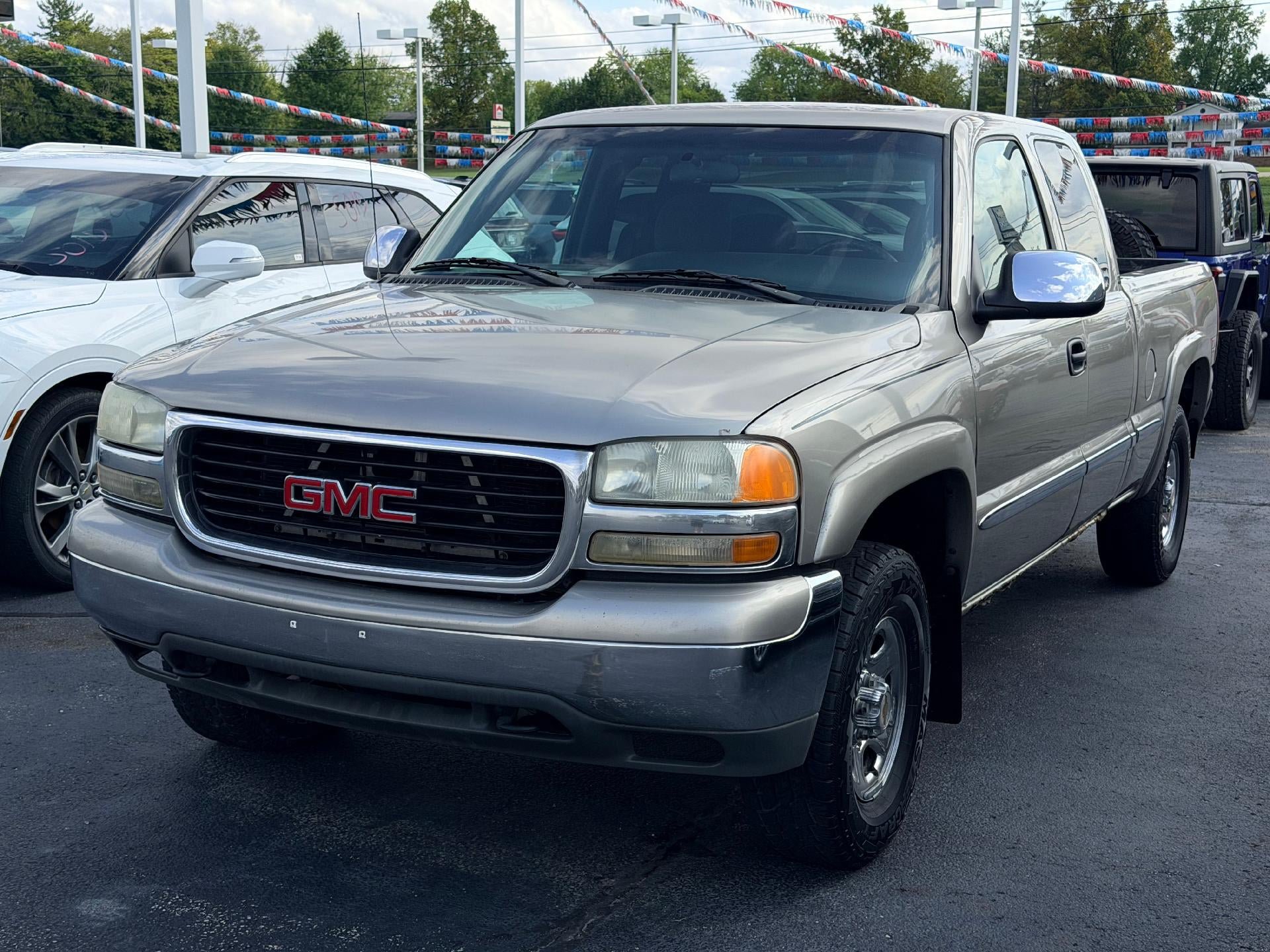 Used 2001 GMC Sierra 1500 SL AWD/4WD image 1