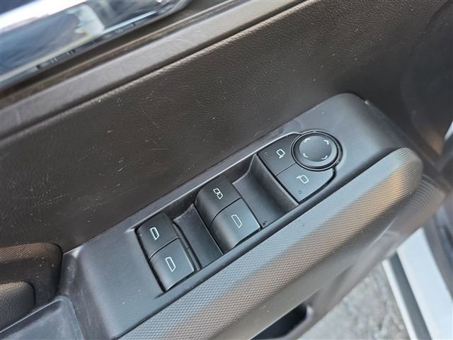 Used 2023 Chevrolet Colorado LT w/ LT Convenience Package II AWD/4WD image 28