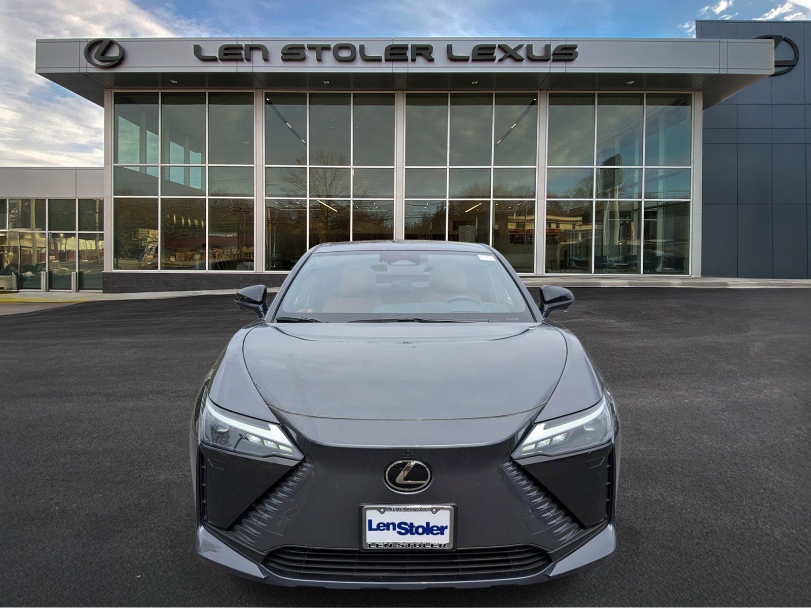 Used 2023 Lexus RZ 450e Premium w/ Technology Package image 8