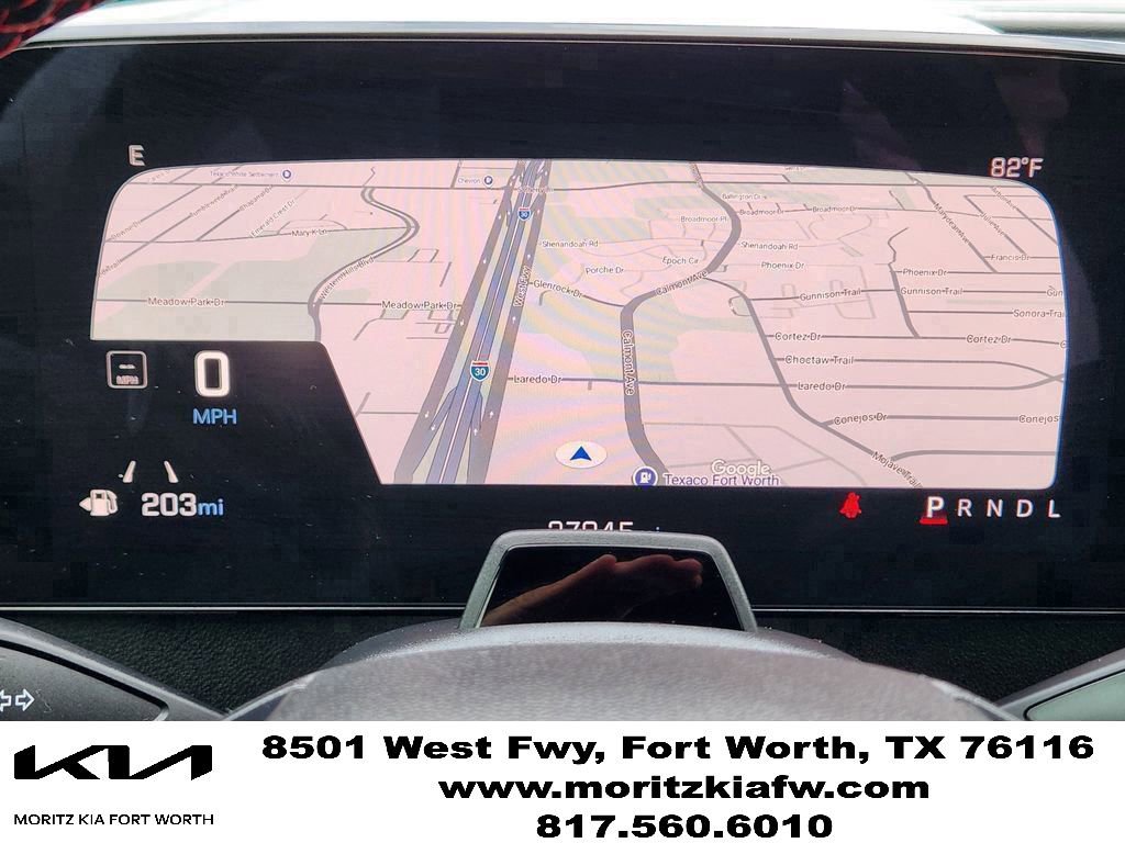 Used 2024 Chevrolet Traverse RS FWD image 16