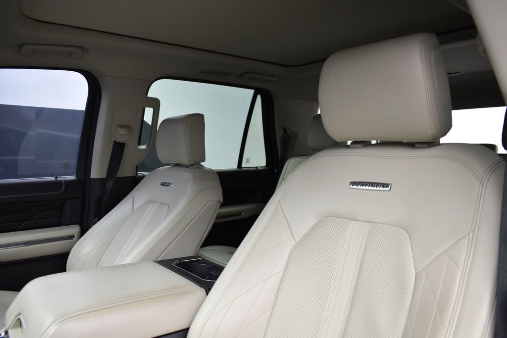 Used 2018 Ford Expedition Platinum AWD/4WD image 13
