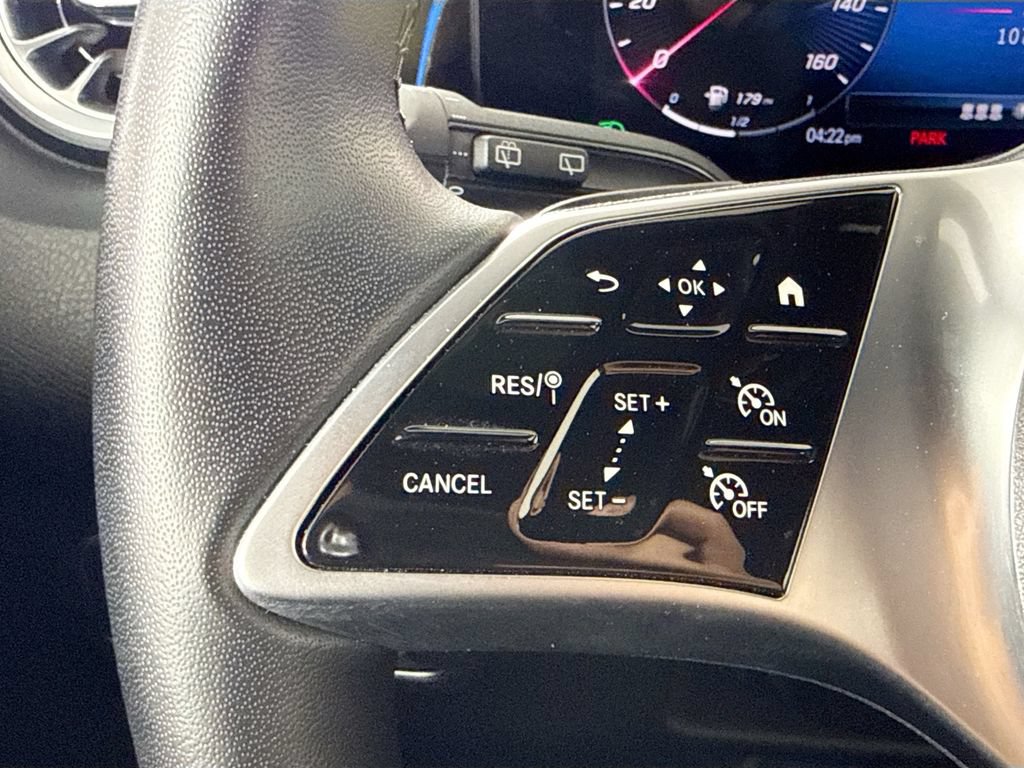 Certified 2025 Mercedes-Benz GLB 250 4MATIC image 11