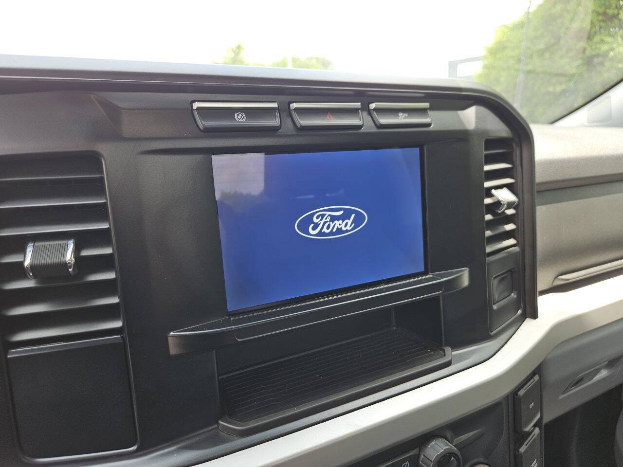 Used 2024 Ford F350 XLT AWD/4WD image 24