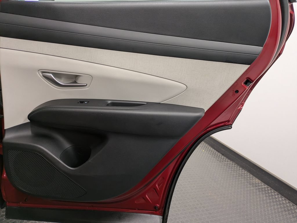 Certified 2025 Hyundai Tucson SEL AWD/4WD image 25