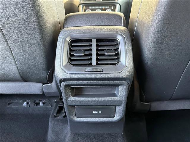 Used 2023 Volkswagen Taos SE image 23