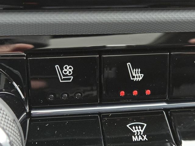 New 2027 Chevrolet Bolt RS w/ Technology Package FWD image 7
