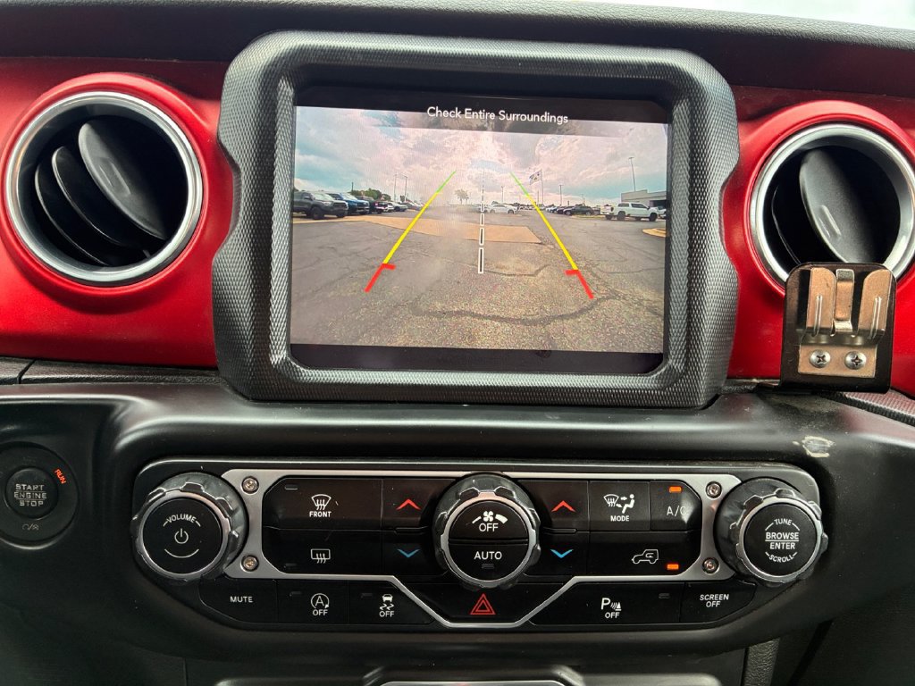 Used 2018 Jeep Wrangler Unlimited Rubicon AWD/4WD image 9