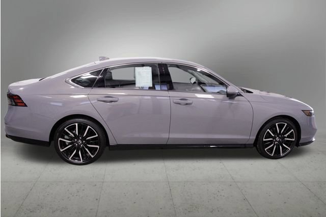 Certified 2025 Honda Accord Touring image 7