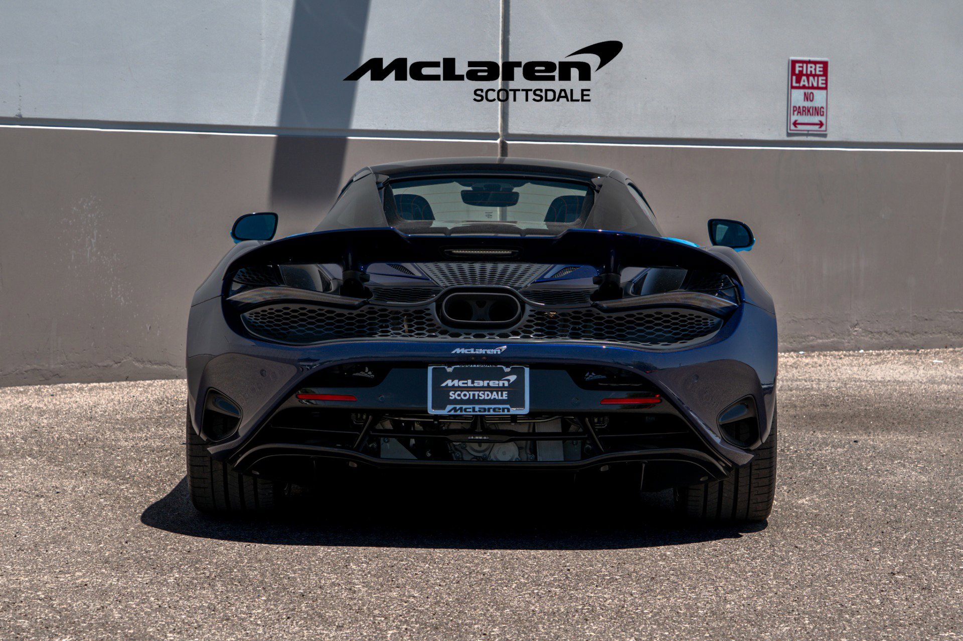 Used 2025 McLaren 750S Spider RWD image 39