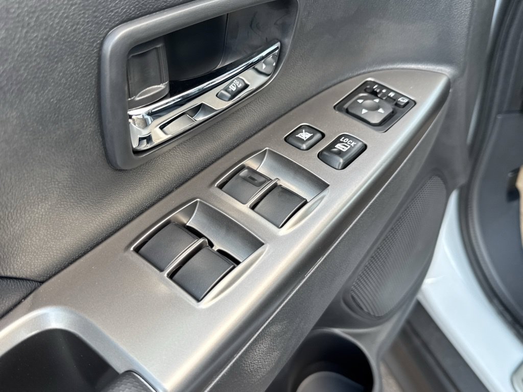 New 2027 Mitsubishi Outlander Sport SE FWD image 31