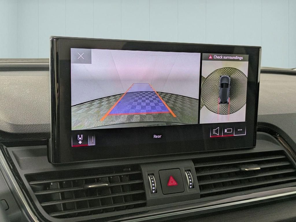 Used 2021 Audi Q5 e Premium Plus image 24