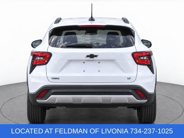 Used 2025 Chevrolet Trax LT w/ Driver Confidence Package FWD image 7