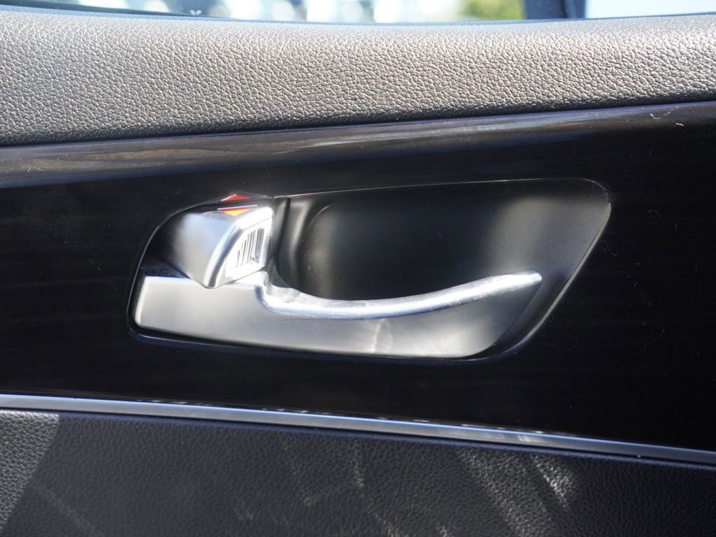 Used 2019 Kia Sorento LX image 11