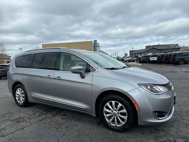Certified 2019 Chrysler Pacifica Touring-L image 1