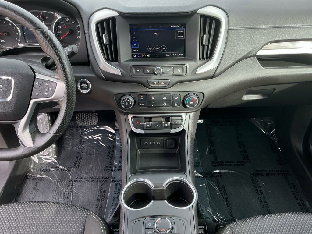 Used 2024 GMC Terrain SLE image 11