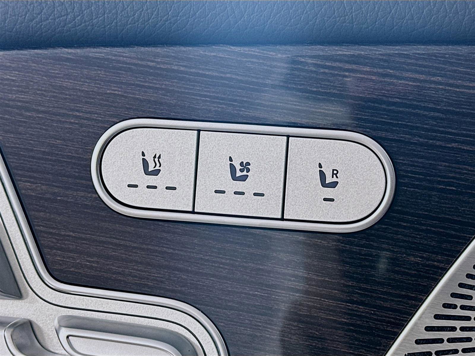 Used 2026 Mercedes-Benz GLS 450 4MATIC image 26