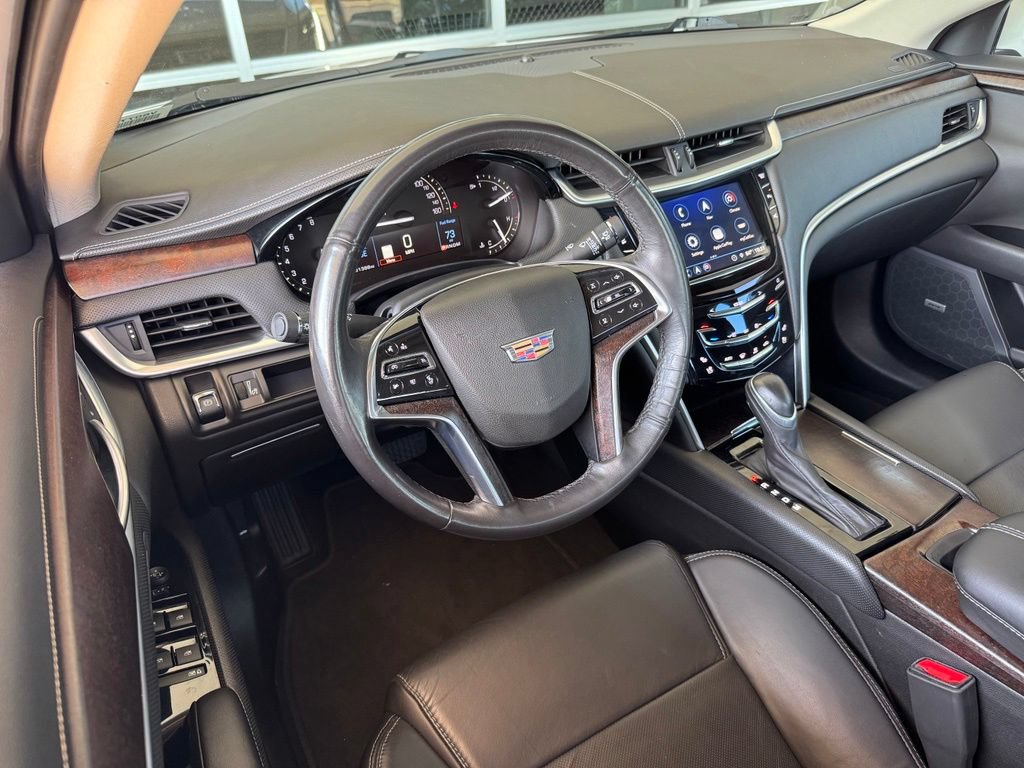 Used 2019 Cadillac XTS Luxury FWD image 3