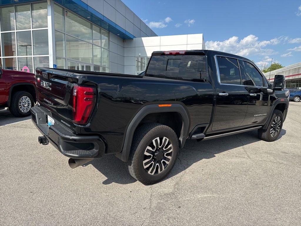 Used 2025 GMC Sierra 2500 Denali Ultimate AWD/4WD image 5