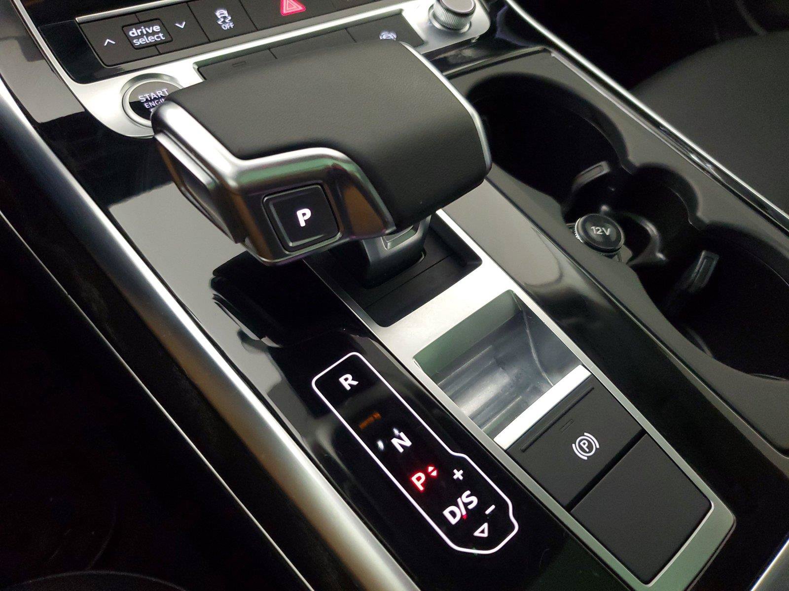Used 2023 Audi Q8 Premium w/ Convenience Package AWD/4WD image 32