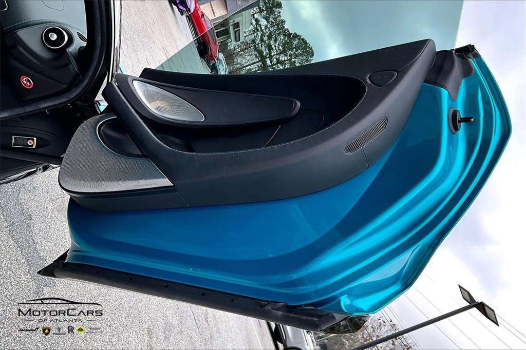 Used 2023 McLaren GT image 19