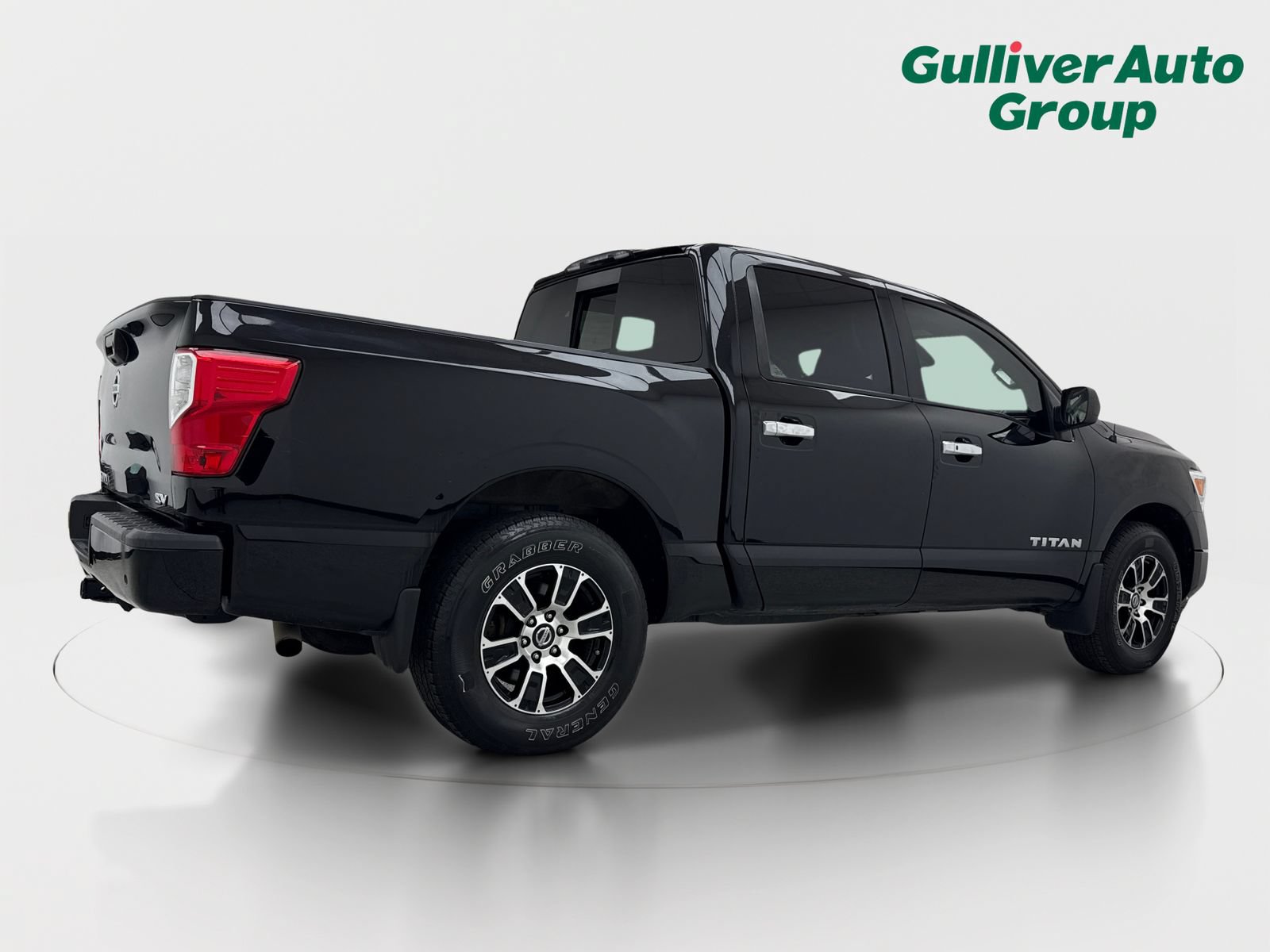Used 2021 Nissan Titan SV w/ SV Convenience Package RWD image 9