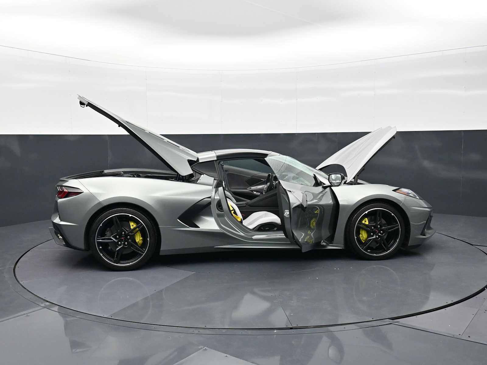 Used 2023 Chevrolet Corvette Stingray Coupe w/ 1LT image 33