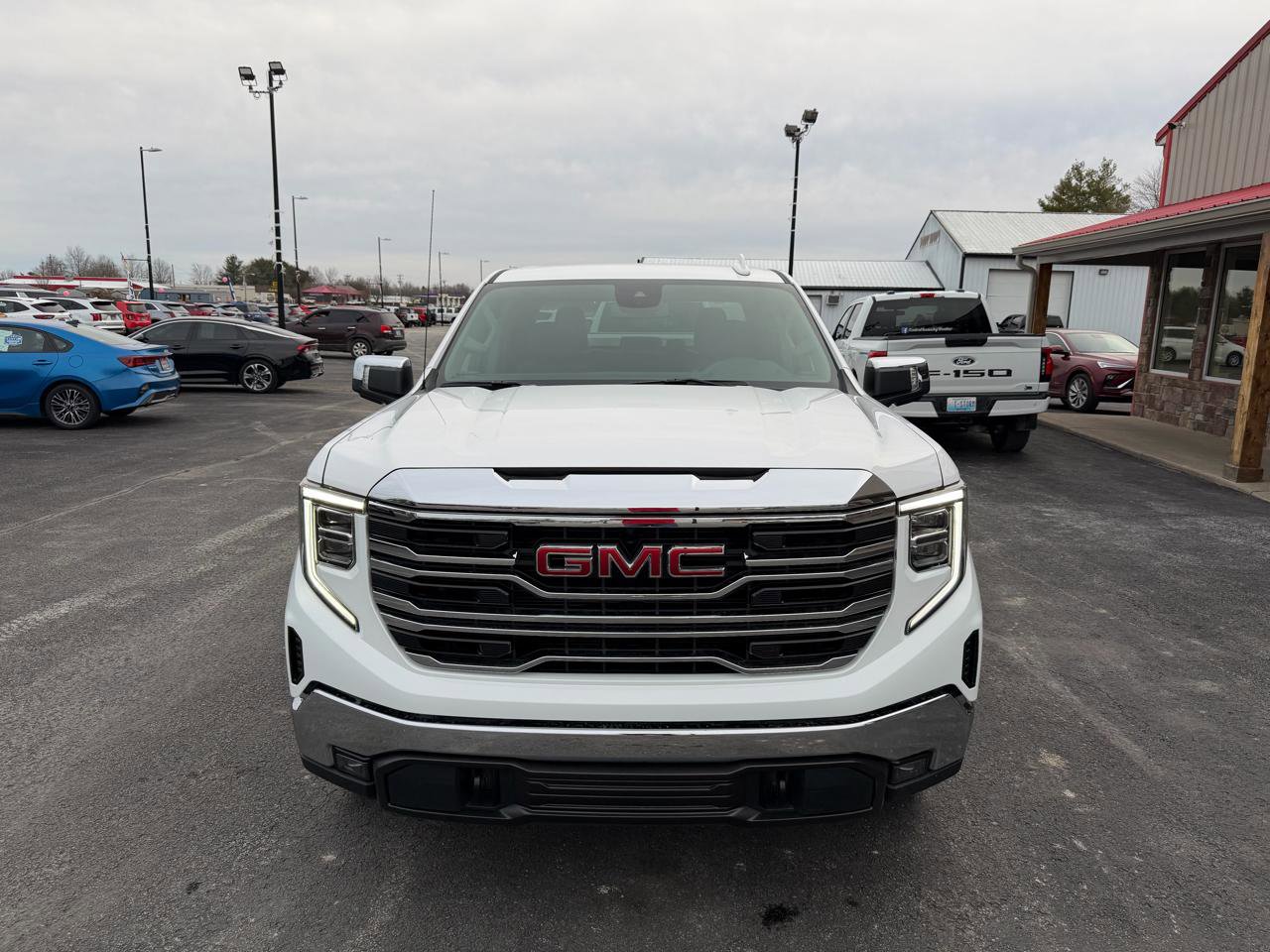 Used 2026 GMC Sierra 1500 SLT image 12