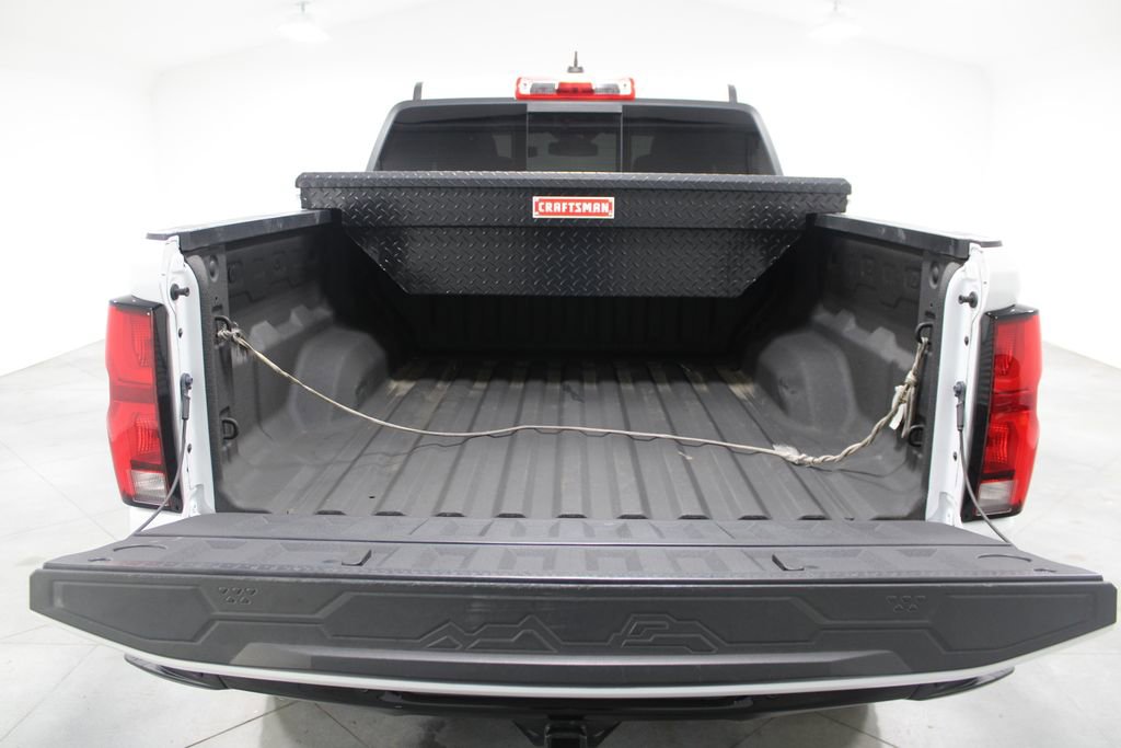 Used 2023 Chevrolet Colorado Z71 w/ Z71 Convenience Package 2 image 16